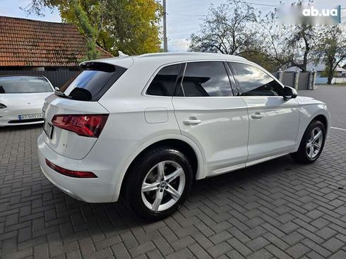 Audi Q5 2017 - фото 17