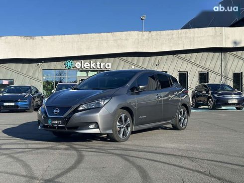 Nissan Leaf 2018 - фото 6