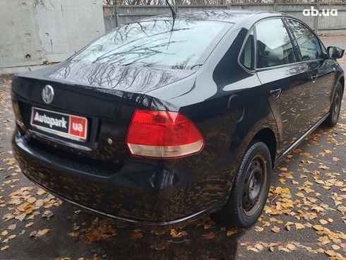 Volkswagen Polo 2011 черный - фото 7