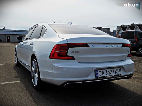 Volvo S90 2017 - фото 12