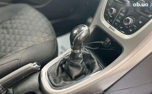 Opel Astra 2012 - фото 15