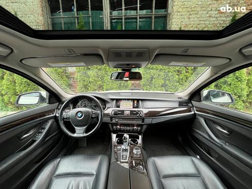 BMW 5 серия 2014 белый - фото 46