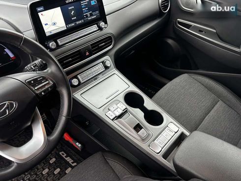 Hyundai Kona Electric 2020 - фото 30
