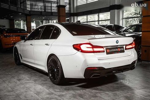 BMW 5 серия 2017 - фото 4