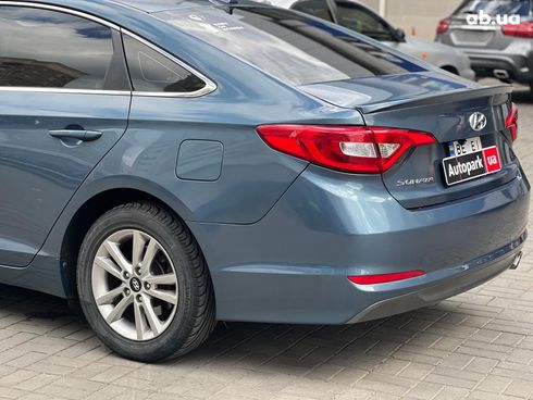 Hyundai Sonata 2015 синий - фото 10