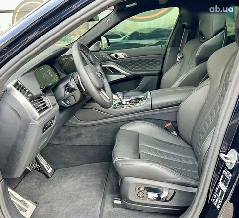 BMW X6 M 2022 - фото 28