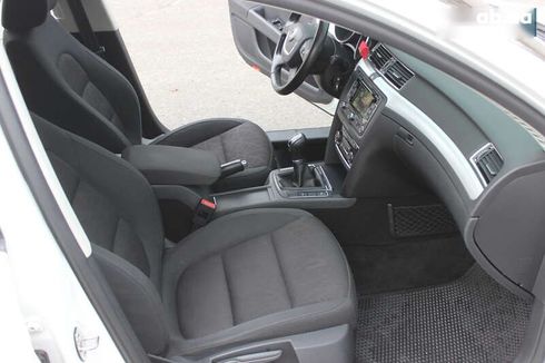 Skoda Superb 2011 - фото 27