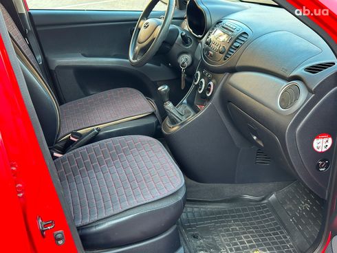 Hyundai i10 2009 красный - фото 34