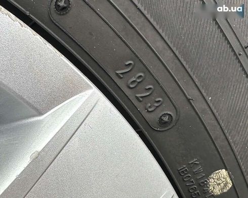 Volkswagen Caravelle 2019 - фото 29