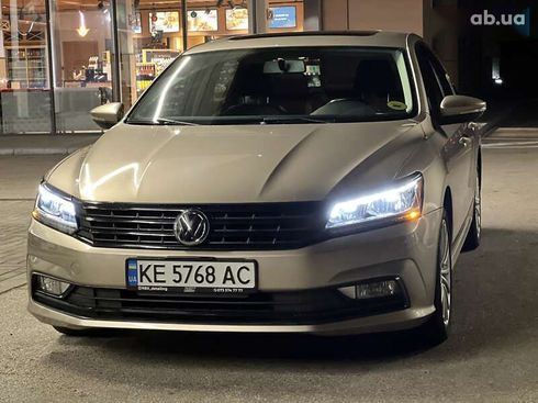 Volkswagen Passat 2015 - фото 9