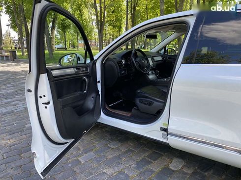 Volkswagen Touareg 2015 - фото 25