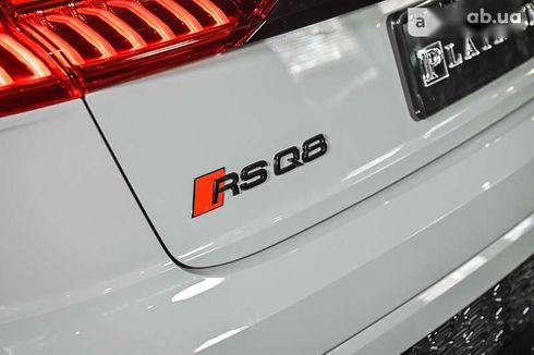 Audi RS Q8 2023 - фото 21