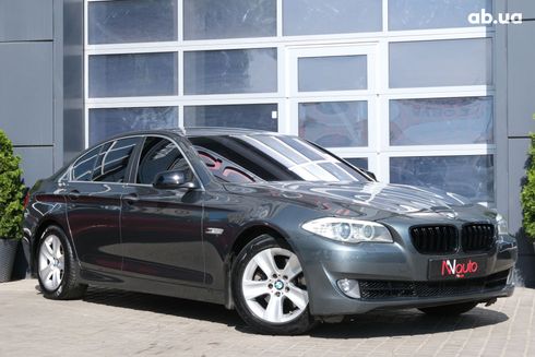 BMW 5 серия 2013 серый - фото 2