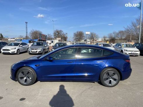 Tesla Model 3 2022 - фото 8