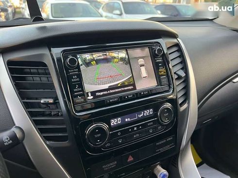 Mitsubishi Pajero Sport 2017 - фото 19