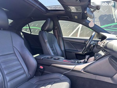 Lexus IS 2015 - фото 9