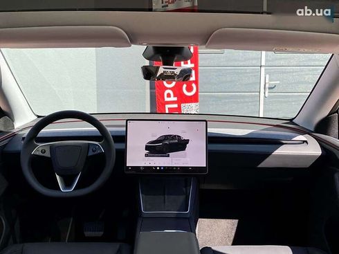 Tesla Model Y 2025 - фото 17