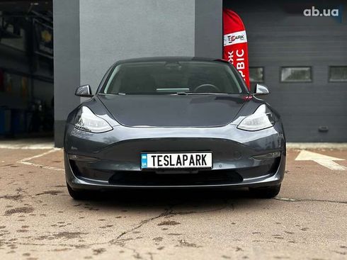 Tesla Model 3 2022 - фото 3