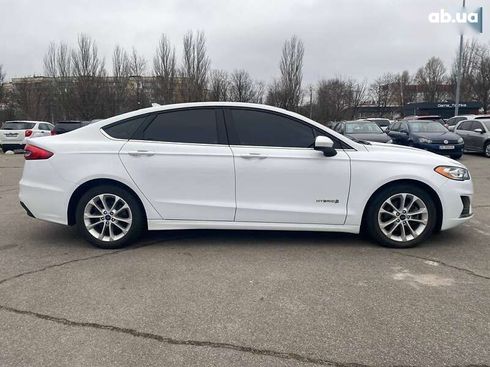 Ford Fusion 2019 - фото 4