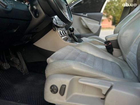 Volkswagen Passat 2006 серебристый - фото 6