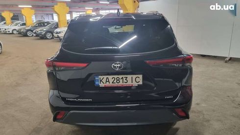Toyota Highlander 2022 - фото 19