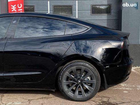 Tesla Model 3 2022 - фото 7
