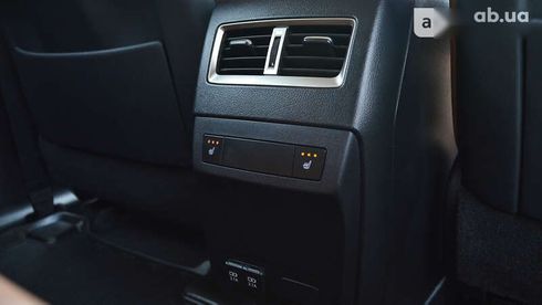 Lexus RX 2021 - фото 30