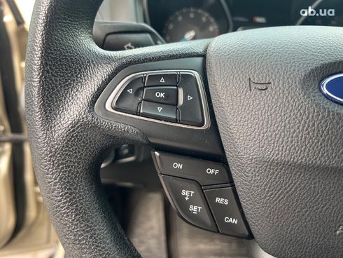 Ford Focus 2017 бежевый - фото 22