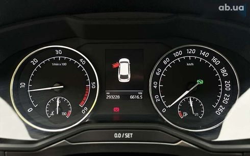 Skoda Superb 2018 - фото 12