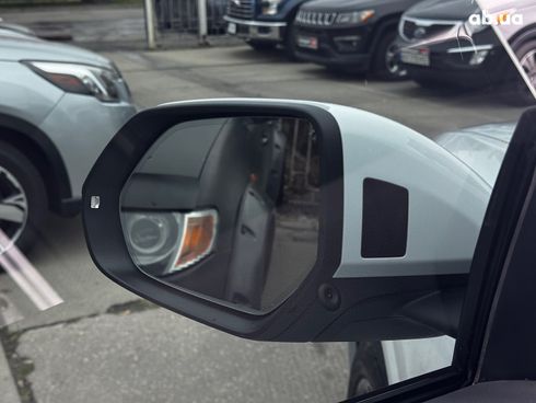 Audi Q8 2021 белый - фото 13