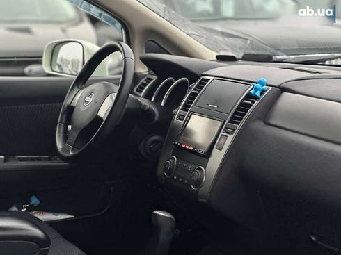 Nissan Tiida 2012 - фото 13