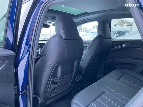 Audi Q4 e-tron 2023 - фото 20