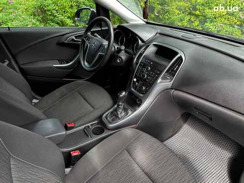 Opel Astra 2012 черный - фото 23