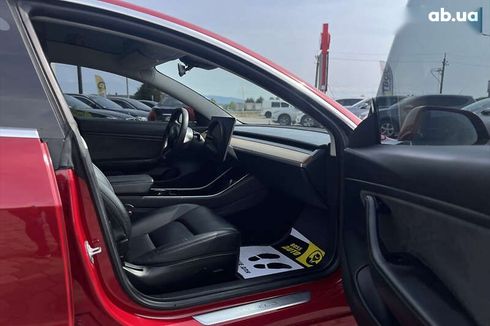 Tesla Model 3 2019 - фото 9