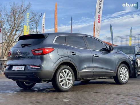 Renault Kadjar 2021 - фото 17