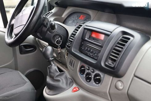 Renault Trafic 2009 - фото 20