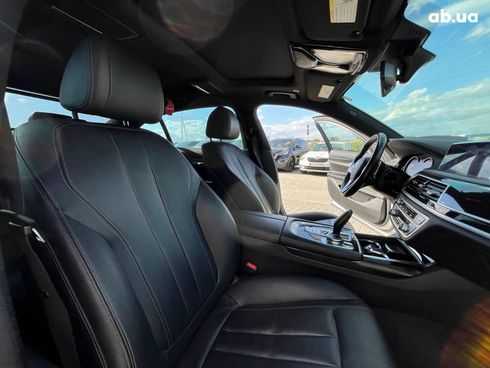 BMW 7 серия 2018 белый - фото 25