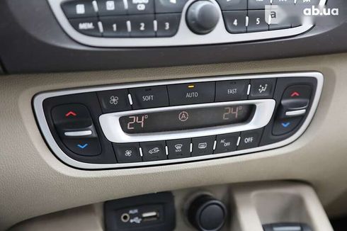 Renault Scenic 2011 - фото 15