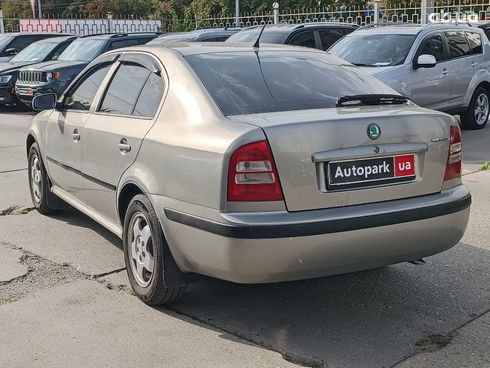 Skoda Octavia 2008 бежевый - фото 11