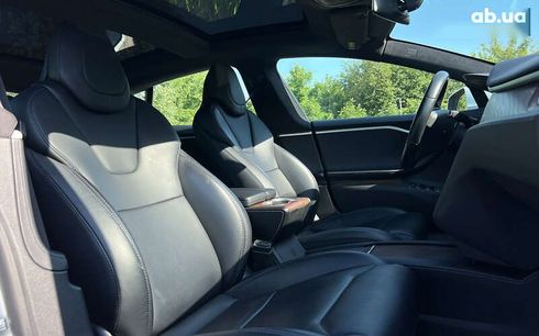Tesla Model S 2017 - фото 10