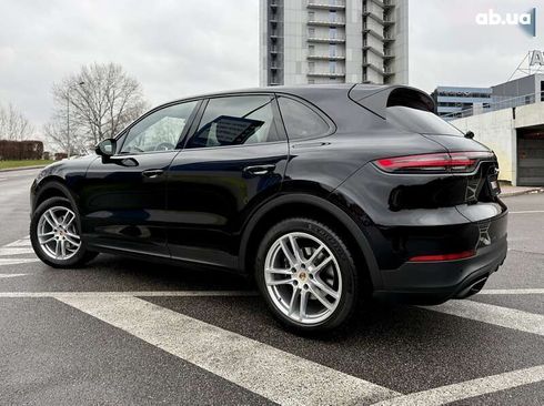 Porsche Cayenne 2019 - фото 30