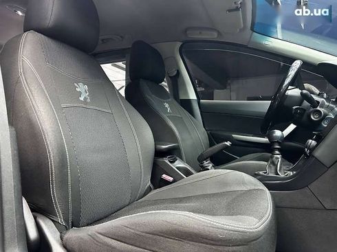Peugeot 308 2010 - фото 13