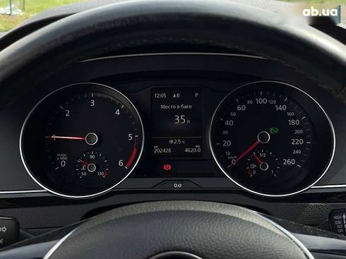 Volkswagen Passat 2016 - фото 24
