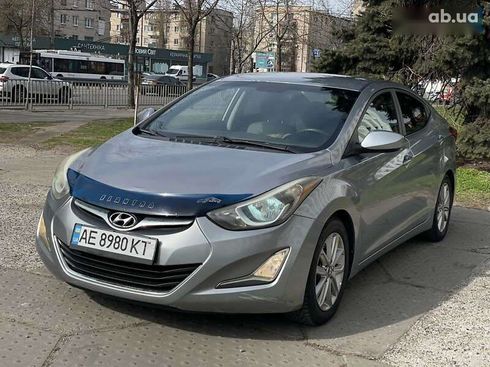 Hyundai Elantra 2014 - фото 8