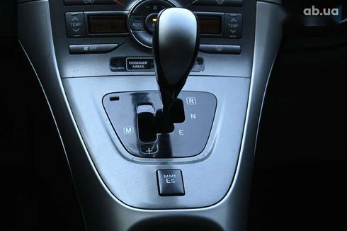 Toyota Auris 2007 - фото 28
