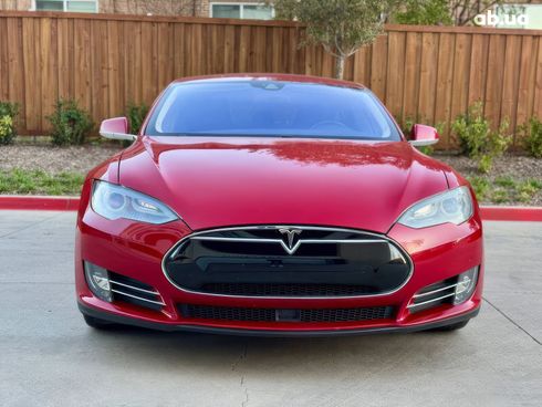 Tesla Model S 2015 красный - фото 2