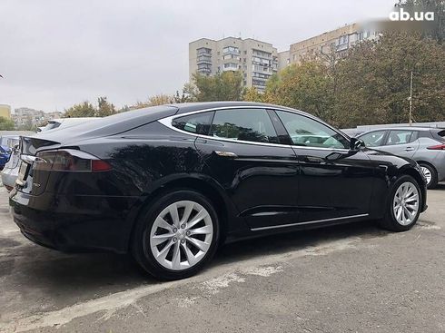 Tesla Model S 2018 - фото 16