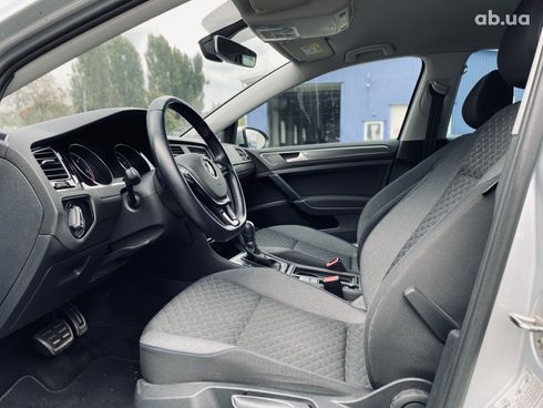 Volkswagen Golf 2018 серебристый - фото 11