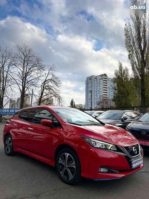 Nissan Leaf 2019 - фото 2