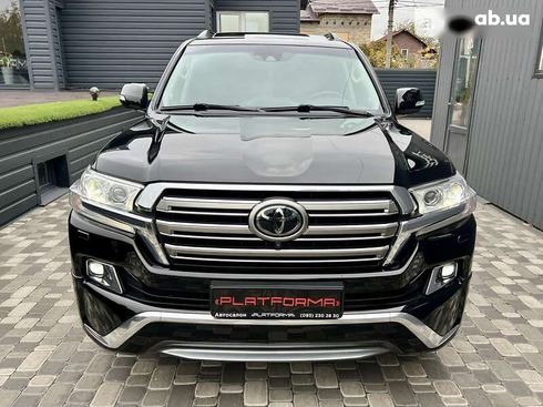 Toyota Land Cruiser 2018 - фото 14